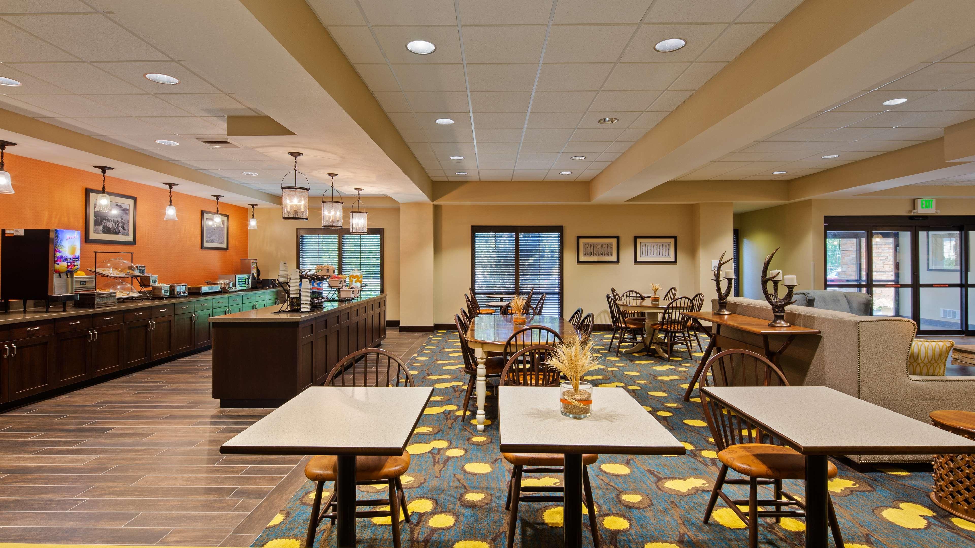 Best Western Plus Dayton Exterior photo